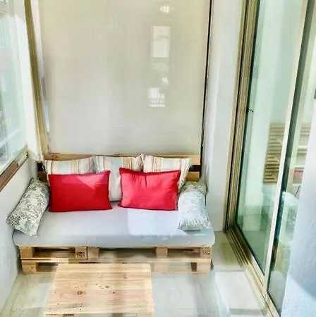 Lejlighed Le Spacieux Avec Loggia